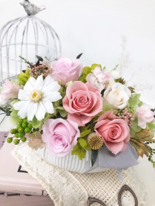 AJ052-2 プリザーブドフラワーアレンジ【プリモ】 春日部市 シュガーパイン