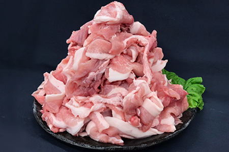 豚肉 切り落とし 1.6kg (400g×4パック) ウデ モモ 三元豚 米豚 国産 豚 ポーク 肉 羽生市産 小分け 個包装 小袋 便利 ブランド ブランド豚 精肉 まとめ買い 間中さん家 株式会社古川ミート 埼玉県 羽生市