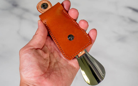 携帯用レザーシューホーン（靴ベラ）Ⅴ型