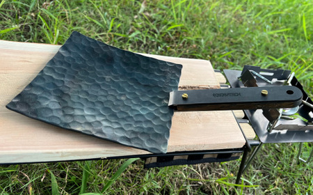 鉄製フライパン2種（丸型・四角各1枚）取手1本付【アウトドア フライパン アイアン 鉄 アウトドアグッズ キャンプ】