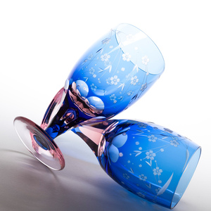 江戸切子 桜文様 足付ビール杯 ブルーピンク M-64-BP   | 江戸切子 グラス 芸術 埼玉県 草加市