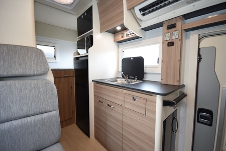 キャンピングカー（SAKURA）購入券1500万円分 ／ 車 キャブコン 快適 チケットおしゃれ ゆったり カジュアル クッキング 家族 ファミリー プライバシー 二人旅 夫婦 趣味 おでかけ 休日 埼玉県 No.160