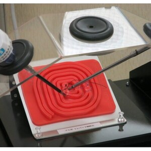 腹腔鏡手術トレーニング用パッド「トレパッド渦巻スタンダード」【1406084】