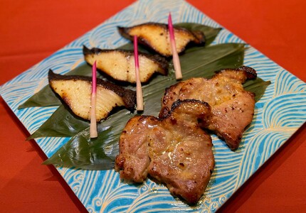 西京漬け詰め合わせ5点セット【銀鱈3枚・特選豚肩ロース2枚】