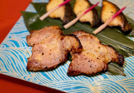 西京漬け詰め合わせ5点セット【銀鱈3枚・特選豚肩ロース2枚】