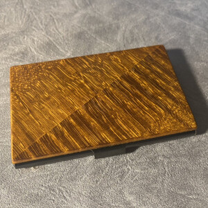 イタリア・クレモナで修行したバイオリン職人が作る二枚板継ぎ名刺ケース【ブラック】【1559385】