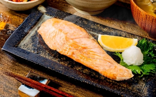 北海道産 船上活〆サクラマス 約2kg 【2026年4月上旬～5月上旬まで発送予定】 サクラマス 刺身 塩焼き ムニエル ホイル焼き 冷凍 魚 魚類 魚介 魚介類 食材 国産 マス 鱒 活〆 刺し身