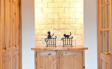 ブルーとティアラのオーナメント（B）ブルーとティアラ インテリア 置物 ガーデンオーナメント 黒猫 猫柄 猫好き 窓辺 ニッチ 可愛い 錆びない アルミ製 玄関アプローチ 猫の置物 