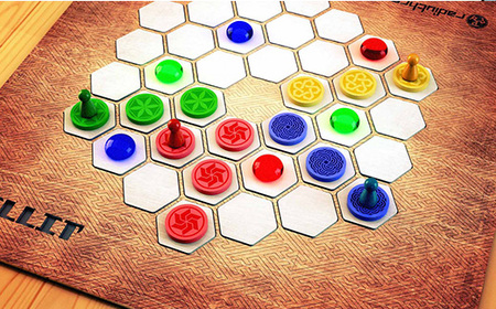 《ゲームマーケット大賞2019優秀賞受賞》FILLIT（ボードゲーム）　【12203-0267】