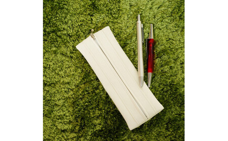 PVCレザーペンケース「FULAPE」（ホワイト） No.218-01 10,360円