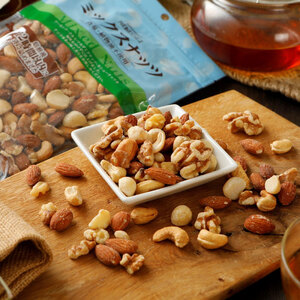 成城石井ミックスナッツ 180g × 3袋【 ミックスナッツ】