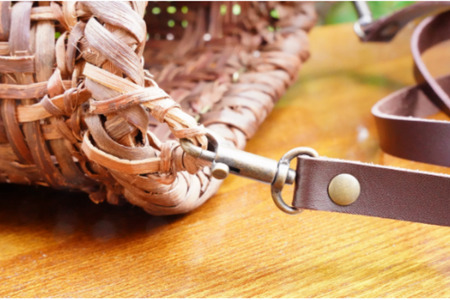 【手編みの1点物！】山葡萄のショルダーバッグ（網代編み/内袋：格子柄紺）