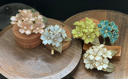 【華かんざし あゆ吉】ディップアート『桜の華かざり（ブローチ）』１個　[0010-0357]