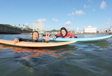 【SLOF SURF DESIGNS】鴨川発！SLOFのサーフレッスン ２時間１名様　[0030-0089]