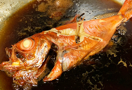 【地魚磯料理 うおまさ】まるごと一匹！外房釣り金目鯛の煮付け　１尾　[0013-0020]