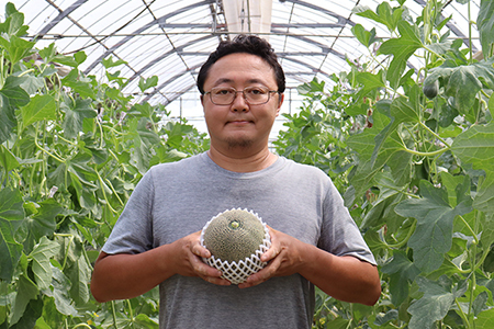 タカミメロン4～6玉（5～7kg）【6月中旬～7月中旬頃に発送】 本田農園
