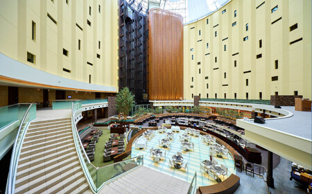 東京ベイ舞浜ホテル  ペア宿泊券 朝食付き  スタンダード （金・土曜日も対象）