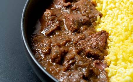 【期間限定！寄附額改定↓！】北海道シリーズエゾシカカレー2個＆ジャガイモカレー2個 ターメリックライス付き カレー レトルト 常備 冷凍 小分け 簡単調理 おかず 北海道 ターメリック 保存料不使用 化学調味料不使用 添加物不使用 F4F-5153