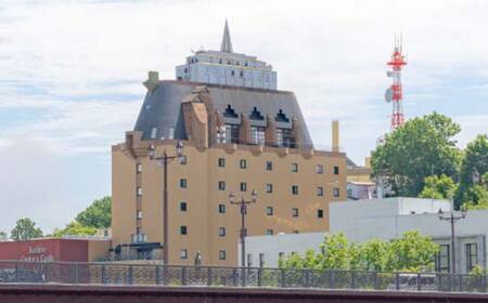 【期間限定！寄附額改定↓！】毛綱建築めぐりのたび (普通車） 釧路湿原 釧路市 旅行 トラベル 空港 市内観光 観光 F4F-7965