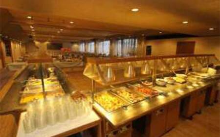 【期間限定！寄附額改定↓！】御前水 シングル宿泊プラン 1泊2食 チケット 宿泊 利用券 サウナ ホテル 旅行 宿泊券 北海道 クーポン 風呂 券 和会席膳 温泉 源泉かけ流し 阿寒湖 釧路 F4F-8259