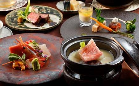 【期間限定！寄附額改定↓！】あかん遊久の里鶴雅 別館 2名様1室 1泊2食付 宿泊券 旅行 北海道 温泉 観光 阿寒 釧路市 旅行 ホテル 旅館 クーポン チケット 予約 父の日 母の日 F4F-2105