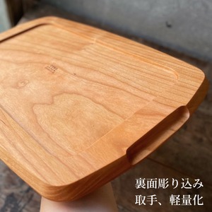 木製 トレイ まあるい形360×260  無垢一枚板浅彫りトレー ｶﾌｪﾄﾚｲ受注生産（チェリー薄赤茶） mi0037-0031-1
