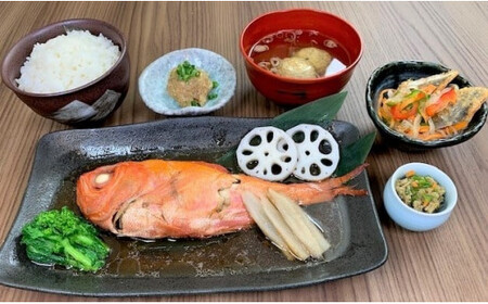 のし対応可能 レンジで簡単!骨まで柔らか!丸ごと金目鯛旨味塩と旨味出汁のセット mi0041-0003 魚 ご飯 おかず レンジ 簡単 お手軽 便利