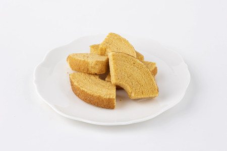 神崎町産甘酒使用・しっとり＆サクサク優しい甘さの「糀ばあむ（2個）＋糀ばあむラスク（2個）」（神崎町発酵スイーツ・フードコレクション「バームクーヘン」「ラスク」）[010-a073]