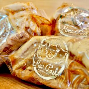 【チャーシュー専門店ミートポーク山水】とろける豚バラの煮豚「とろチャーシュー黒 熟成香味醤油タレ」《千葉県産銘柄豚 林SPF使用》 ／ チャーシュー 叉焼 焼豚 煮豚 豚バラ 林SPF SPF豚