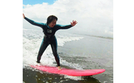 サーフレッスン体験 体験チケット サーフィンスクール 初心者 シニア キッズ 国際サーフコーチ資格 コーチング 
