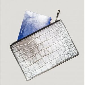 【本革 日本製】クロコ型押し レザーポーチ(ゴールド)_装飾品・工芸品  服飾小物 _【1581161】