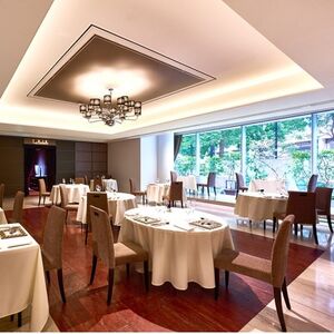 【ラ・ロシェル山王】《ランチ・ディナー共通》 シェフのスペシャリテとシーズンメニュー 1名様分【1642250】