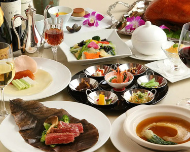 【中国料理 礼華】《ディナー》【ペアディナー】天山コース 2名様分(ぐるなびセレクション) 0025-040-S05