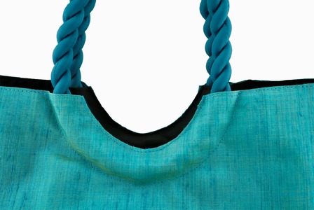 【makixmaki】高級ゴールデンシルクハンドバッグ(フェアトレード) ターコイズブルー 0137-002-S06-1