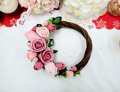 新宿フラワークラフト体験工房 香りを付けられる、フラワーアロマリース作り 0146-014-S07