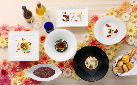 食事券 ホテル 椿山荘 東京 ランチ 4名様分 お食事券 レストラン チケット ギフト 券 家族 イタリアン 和食