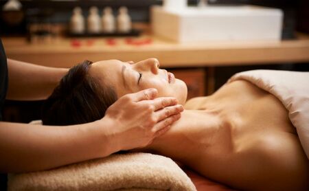 ホテル椿山荘東京 「悠 YU, THE SPA」トリートメント券 ボディ90分 又は ボディ＆ミニフェイシャル90分 ギフト券 チケット アロマ エステ 美容 女性 男性 プレゼント 文京区 東京都