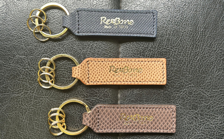 エキゾチックレザーを使用「キャッツアイ（カロング）・キーホルダー」(カラー：レッド)