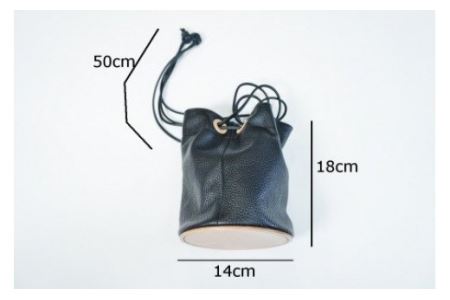 革靴の製法で作る巾着バック(バック底：丸、カラー：ブラック)