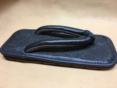 レザー雪駄 (革底) 【浅草の靴職人橋本公宏氏がハンドメイドでお作りする「上質な雪駄」】(サイズ：M(24.5～26.0cm))_0153-005-T04-2