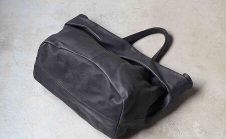 シルキータッチしっとりレザー軽く柔らかい袋2WAYトートバッグ・ＬＵＡ(ＬＡ004)＃墨黒 PC収納可 バッグ 牛革 レザー 革製品 天然素材 軽量 日本製 ブラック カジュアル 墨田区 東京