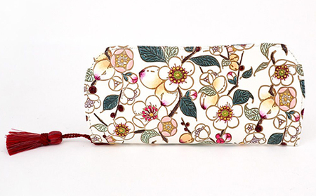 【文庫屋大関】メガネケース　梅花（メイホア）【皮革工芸品】 ファッション小物 民芸品 10,640円