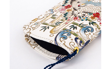 メガネケース むかい鶴 文庫屋大関 メガネ ケース メガネ入れ 本革 牛革 革 皮革 軽量 スリム コンパクト 収納 工芸品 工芸 雑貨 和柄 和 和風 日本製 民芸品 ファッション小物 縁起物 眼鏡ケース 東京 墨田区