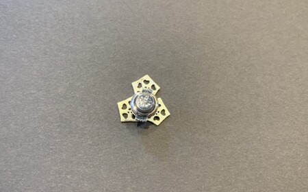 オクラ-パッド　ピンブローチ（銀）【kt059-002-2】