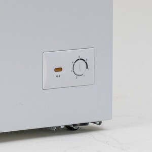 山善 YAMAZEN 冷凍庫 フリーザー 100L 上開き 直冷式 YF-C101（W） 【	kt049-031】