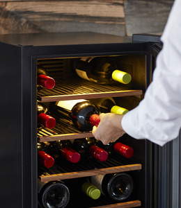 ワインセラー ZERO Advance　SA22-B（ブラック）