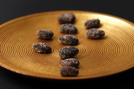 チョコレート専門店「MAGIE DU CHOCOLAT」カカオ甘納豆6個入り【スイーツ チョコレート菓子 チョコレート カカオ豆 カカオ ギフト プレゼント 贈り物 ご褒美 贅沢】_0010-004-se4