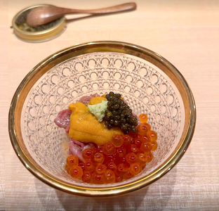 【三軒茶屋 鮨雅 MIYAVI】 本格江戸前鮨 お食事クーポン券 10,000円分（ふるさとチケット）三軒茶屋駅徒歩1分 食事券 利用券 チケット 寿司 スシ 日本料理 食事 ディナー ご褒美 プレゼント ギフト 贈り物 東京 世田谷_0095-001-se6