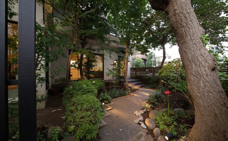 【AMOUR(アムール)】季節の特別ペアディナーコースお食事券<2名様分>(ぐるなびセレクション)