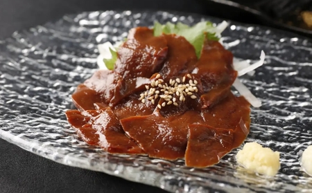 【馬肉とワイン 気まぐれバル 恵比寿 Whim】《120分飲み放題》【熊本直送の馬刺しやユッケ、希少シャトーブリアン焼き付】特選コース＜2名様分＞（ぐるなびセレクション）【125060】